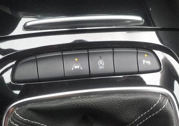 Opel Insignia cena 40900 przebieg: 223000, rok produkcji 2019 z Tyszowce małe 301
